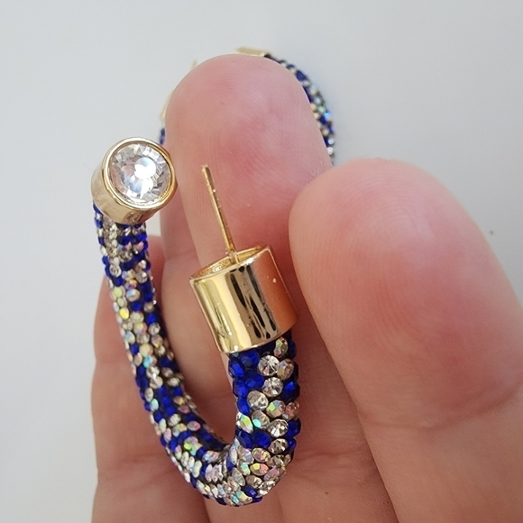 NWT Blue Sapphire Wite Rhinestone Embellished Hoop Earrings - Picture 6 of 6